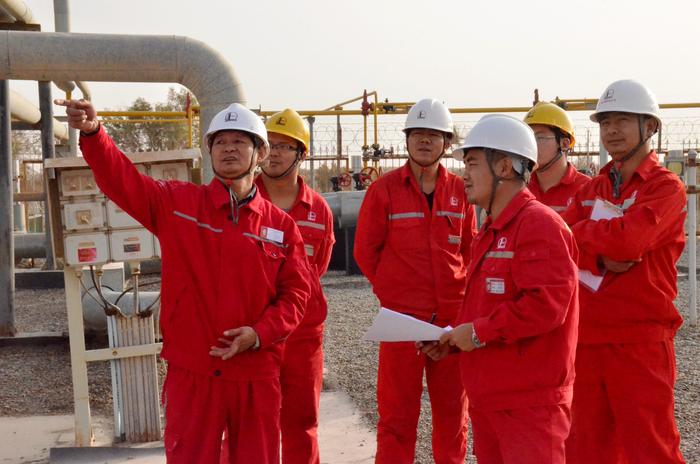 中国石化新闻网--西北油田--金秋新工现场技能