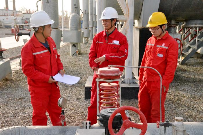 中国石化新闻网--西北油田--金秋新工现场技能