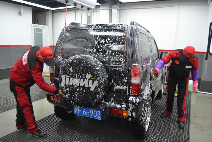 河北唐山石油首家易捷汽服店正式开门迎客