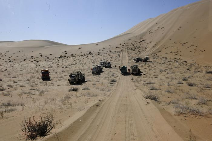 中原油田运用新工艺攻关银额盆地物探攻坚