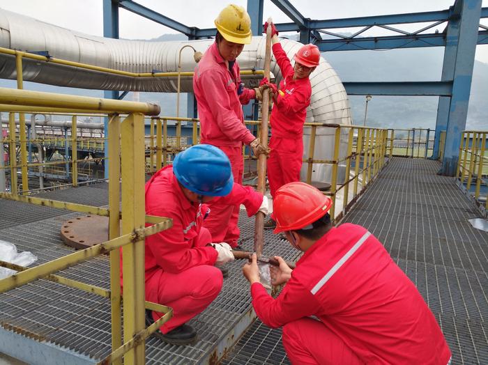 中国石化新闻网--普光气田开展克劳斯催化剂性