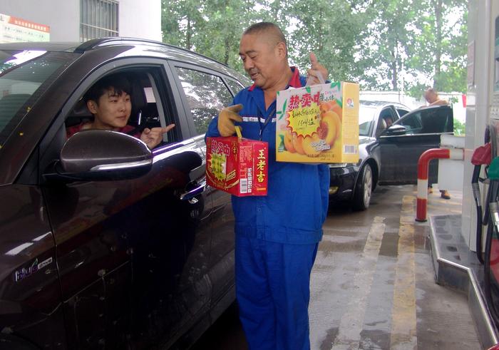 一站式采购亮了品牌!