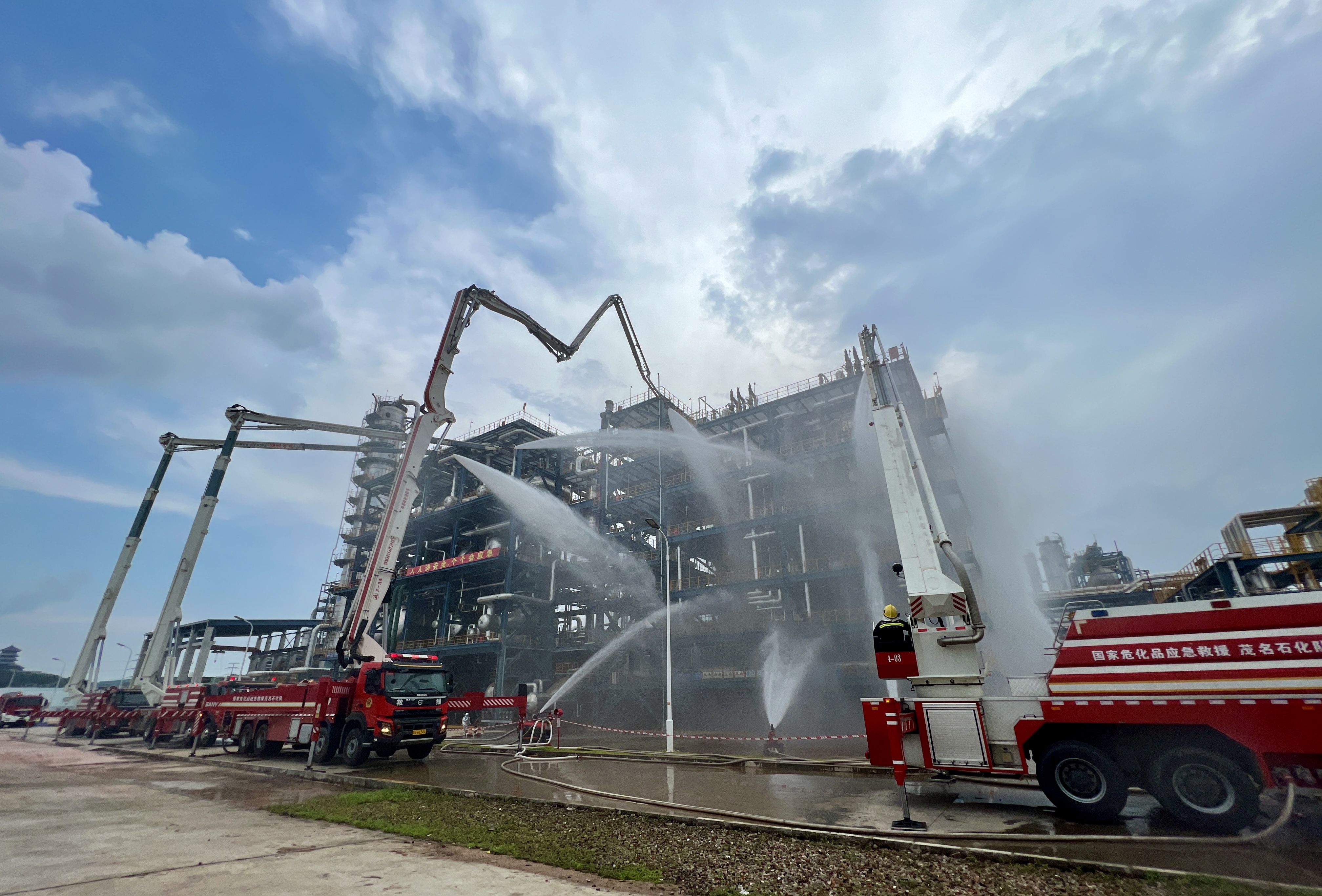 7c9968c235d60e58d35ac81dd959788.jpg 7c9968c235d60e58d35ac81dd959788.jpg