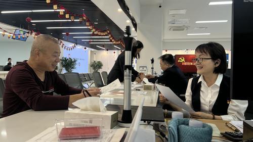 主动靠前解难题 化解矛盾于无形