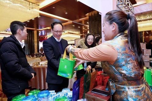 西藏石油举办首届特色商品推介会