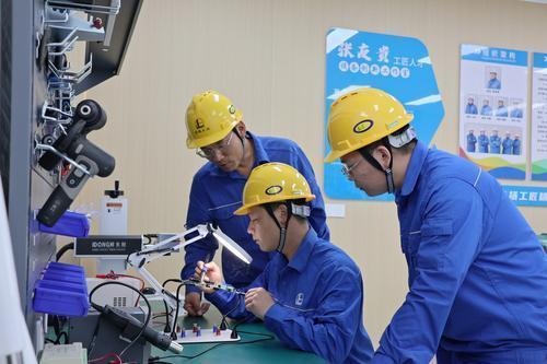 安徽淮南石油多措并举抓实创新人才培养工作