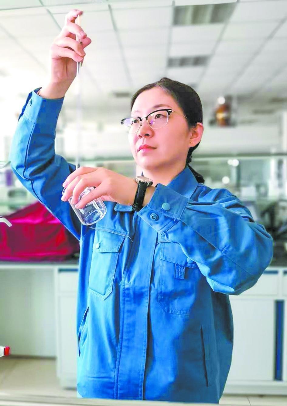 榜样凝聚力量奋斗书写华章(图7)